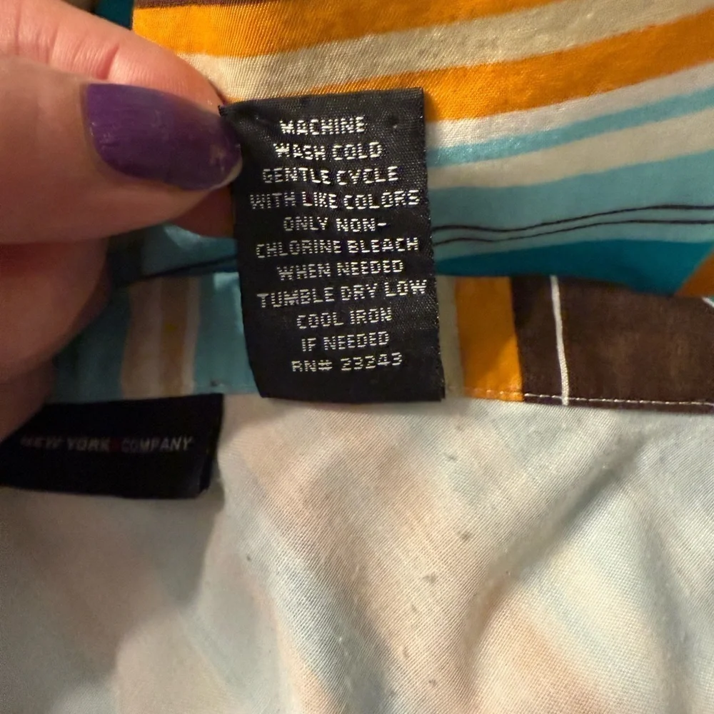 New York & Company lined A-line skirt in bright colors  women’s size 10
